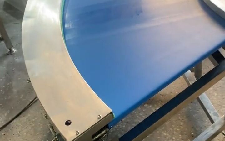 चाकू घुमावदार बेल्ट कन्वेयर