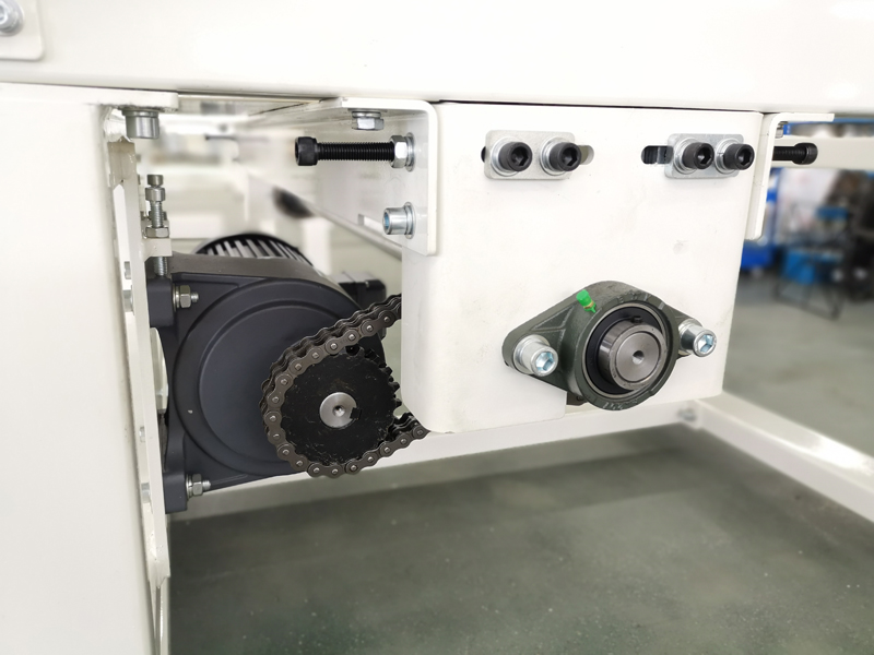 चेन कन्वेयर