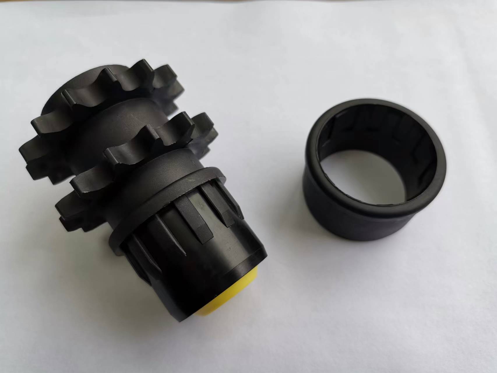 polymer sprocket assembly पॉलिमर स्प्रोकेट असेंबली