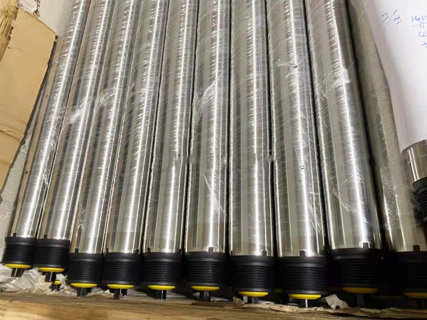 पॉली-वी पुली प्रत्यक्ष वर्तमान मोटर चालित रोलर