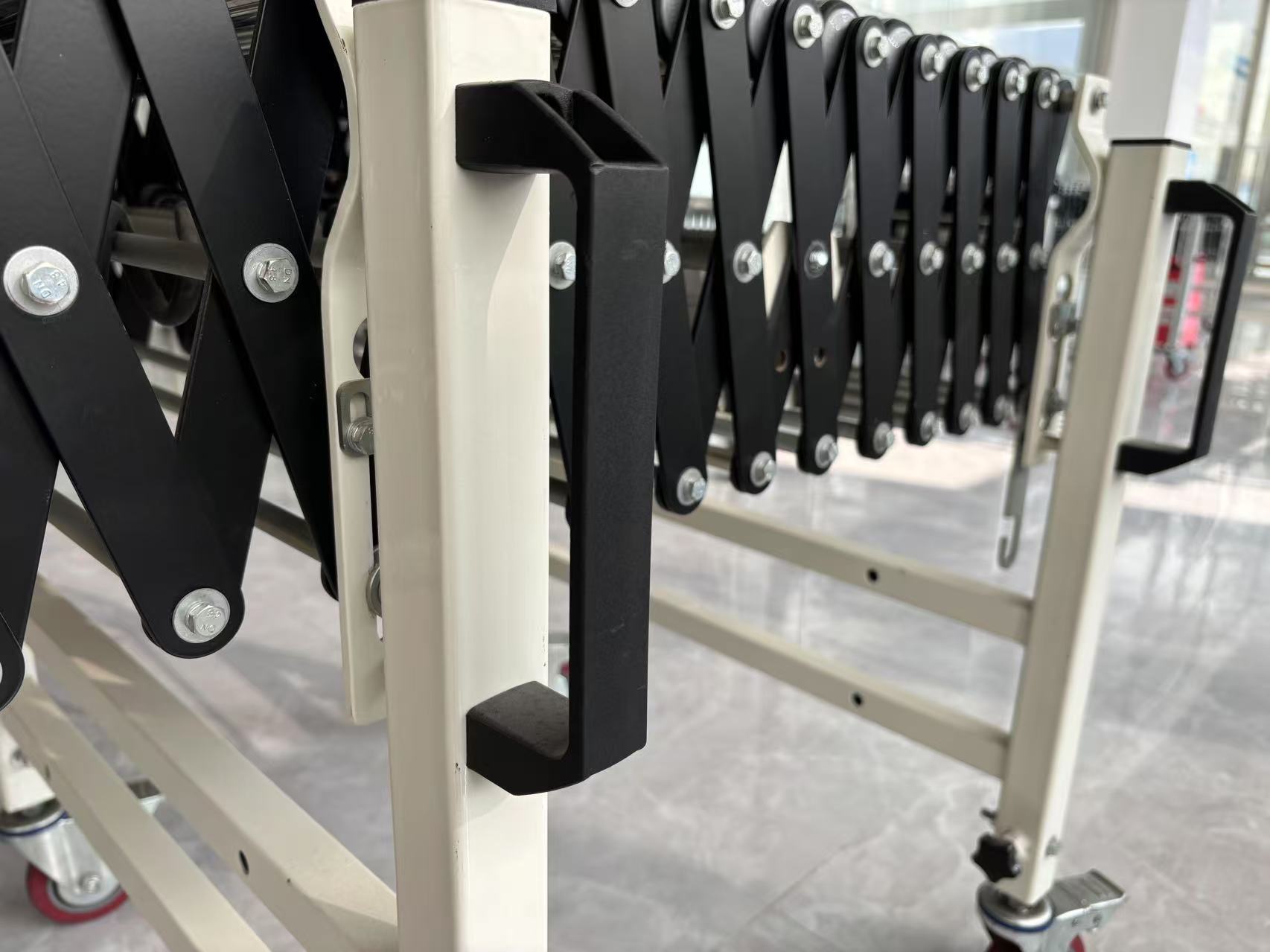 flxible एक्सपेंडेबल स्केट व्हील कन्वेयर