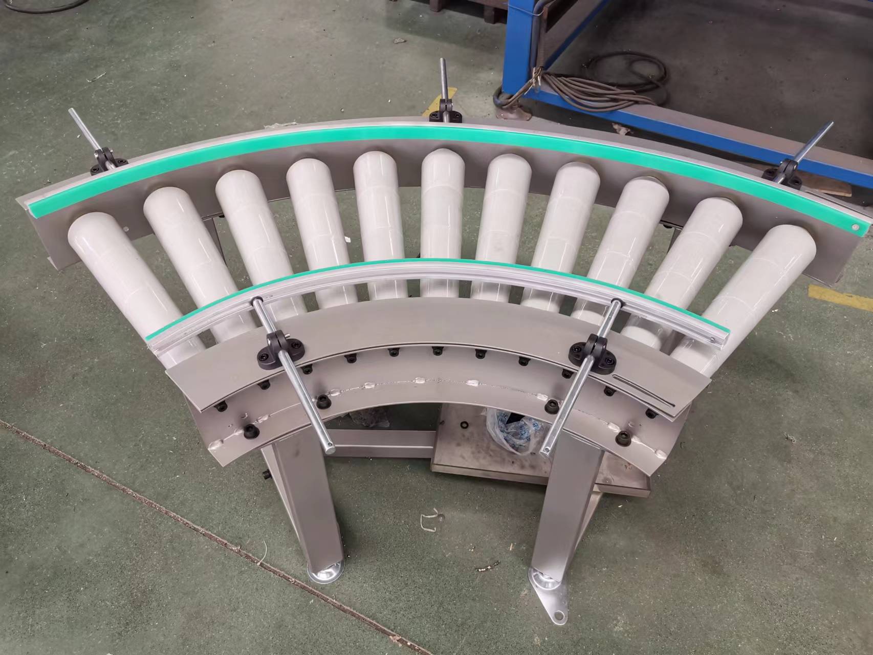 घुमावदार मोटर चालित रोलर कन्वेयर